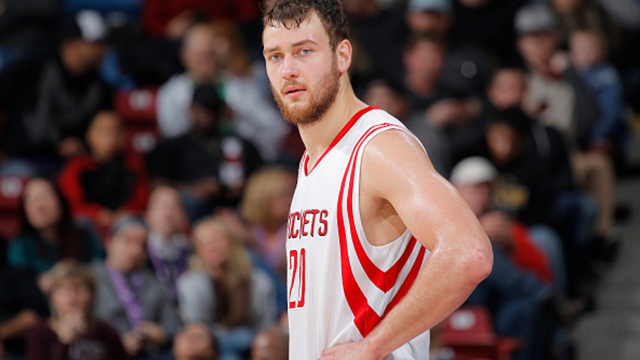 Donatas Motiejunas finally agrees to a deal with the Rockets